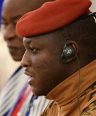 حل جميع الأحزاب السياسية في بوركينافاسو