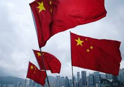 الفلبين تحث الصين على تبني نبرة هادئة مع تصاعد حدة الخطاب