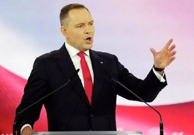 رئيس بولندا: مستعد للجلوس على طاولة المفاوضات مع بوتين