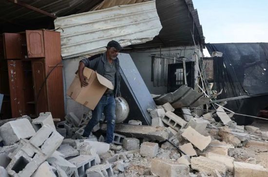 مستوطنون يهدمون 15 منزلاً فلسطينياً في الضفة الغربية