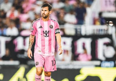 إنتر ميامي يعلن تعرض ميسي لإصابة قوية في الركبة