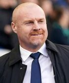 نوتنجهام فورست يقيل المدرب دايك بعد أربعة أشهر من توليه المهمة