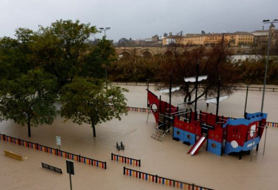 تأهب في إسبانيا والبرتغال مع تسبب عواصف في مزيد من الأضرار