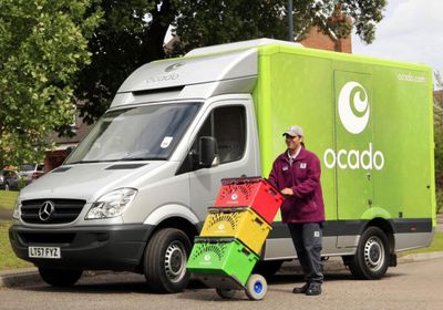 "أوكادو" البريطانية تخطط لشطب ألف وظيفة وخفض التكاليف