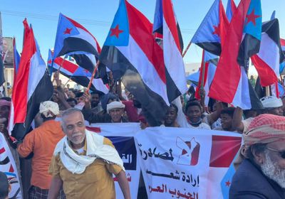 متظاهرو المهرة يؤكدون حق شعب الجنوب في تقرير المصير
