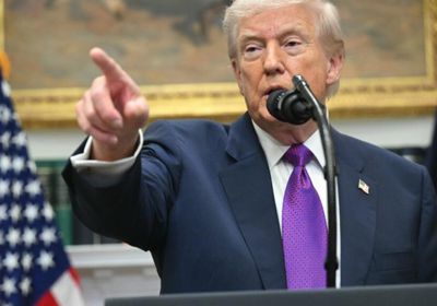 &zwnj;&rlm;ترامب: على "زيلينسكي" التحرك لإنهاء حرب أوكرانيا