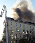 مصرع وإصابة 25 شخصاً جراء حريق بمبنى سكني في بودابست