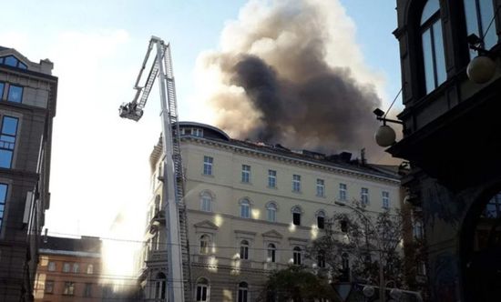 مصرع وإصابة 25 شخصاً جراء حريق بمبنى سكني في بودابست