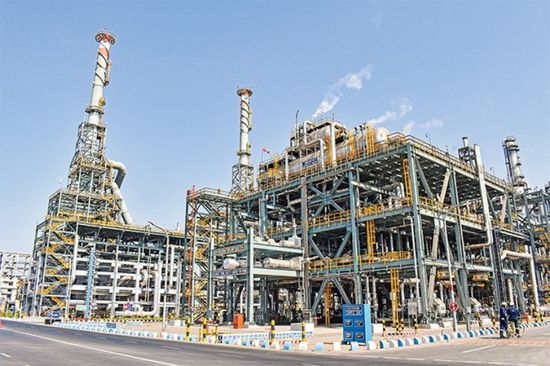 واشنطن تسمح لـ"ريلاينس" الهندية باستيراد النفط الفنزويلي