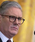 ستارمر يحض أوروبا لتقليص الاعتماد الدفاعي على واشنطن