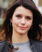 النجمة التركية بيرن سات تطلق "capitalizoo"