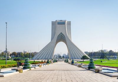 كندا تفرض عقوبات إضافية على إيران