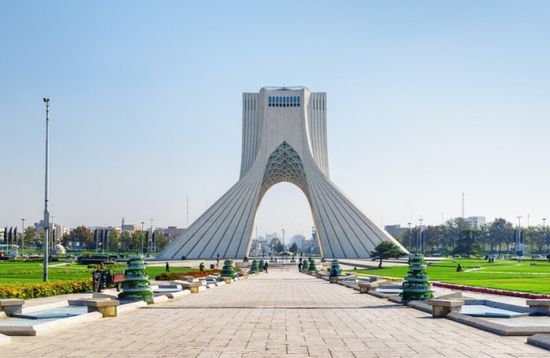 كندا تفرض عقوبات إضافية على إيران