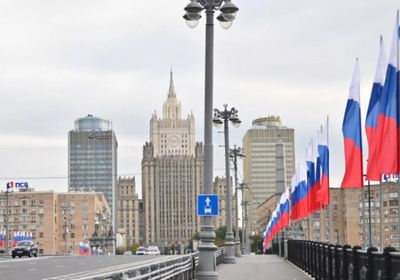 "هذيان مريض".. الخارجية الروسية تعلق على تأجيل زيلينسكي للانتخابات