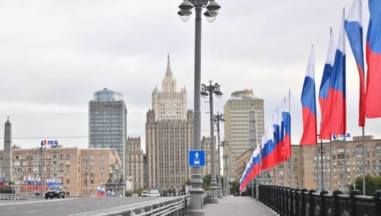 "هذيان مريض".. الخارجية الروسية تعلق على تأجيل زيلينسكي للانتخابات