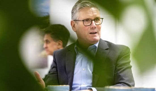 رئيس الوزراء البريطاني يعلن إرسال "الأسطول الملكي" إلى القطب الشمالي