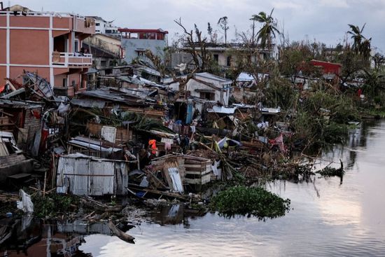 إعصار "غيزاني" يحصد الأرواح في موزمبيق بعد دمار واسع في مدغشقر
