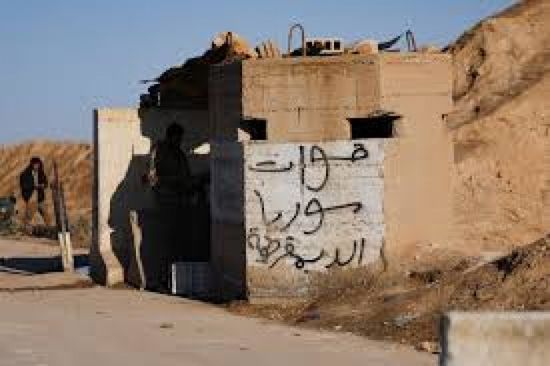 الجيش السوري يتسلم قاعدة الشدادي بعد التنسيق مع أمريكا