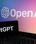 "OpenAI" تعزز أمان "ChatGPT" بميزتي "وضع القفل" و"ملصقات التحذير"
