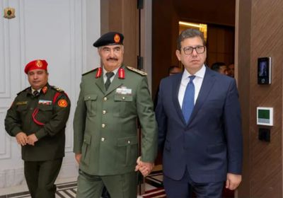 رئيس المخابرات المصري يلتقي خليفة حفتر في بنغازي