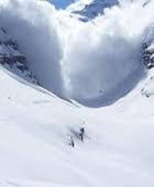 مقتل متزلجين وجرح ثالث بانهيار ثلجي في جبال الألب الإيطالية