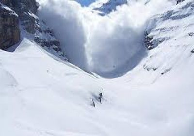 مقتل متزلجين وجرح ثالث بانهيار ثلجي في جبال الألب الإيطالية