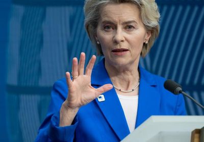 "فون دير لاين" تدعو لتوحيد الأسواق المالية الأوروبية