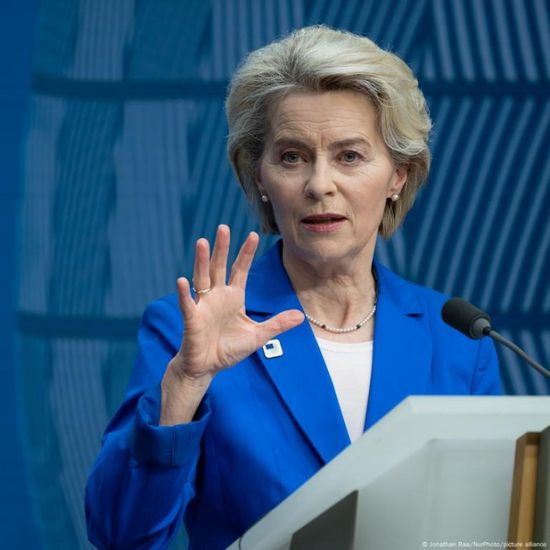 "فون دير لاين" تدعو لتوحيد الأسواق المالية الأوروبية