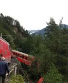 انحراف قطار عن سكته في سويسرا يوقع جرحى