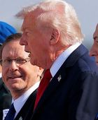 "اعتراف بالذنب وندم".. زعيم المعارضة الإسرائيلية يضع شروطاً للعفو عن نتنياهو