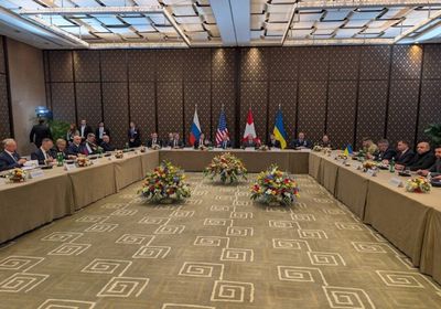 انطلاق جولة جديدة من المفاوضات الثلاثية بشأن أوكرانيا في جنيف