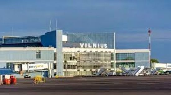 غلق مطار عاصمة ليتوانيا بعد رصد مناطيد قادمة من روسيا البيضاء
