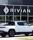 سهم "ريفيان" يقفز 28% بعد إيرادات قوية