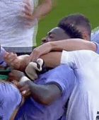 الاتحاد البرازيلي يتضامن مع فينيسيوس