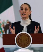 رئيسة المكسيك تندد بمنح بريطانيا اللجوء لموظفة متهمة بالاختلاس