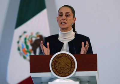 رئيسة المكسيك تندد بمنح بريطانيا اللجوء لموظفة متهمة بالاختلاس