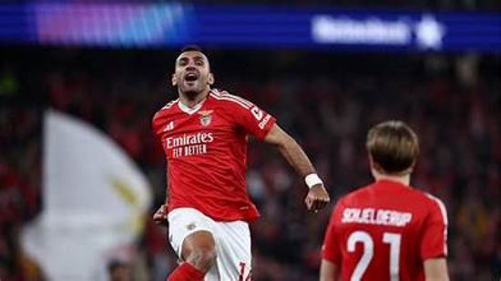 بنفيكا يساند لاعبه بريستياني بعد مزاعم عن توجيه إساءة عنصرية لفينيسيوس