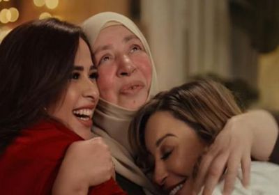 عبلة كامل تكسر سنوات الغياب وتتصدر الترند بإطلالة مفاجئة تهز مواقع التواصل