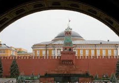 الكرملين يحث إيران والأطراف الأخرى على التحلي بضبط النفس والحكمة