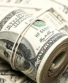 توقعات بتراجع الدولار 10% حال تسريع وتيرة خفض الفائدة