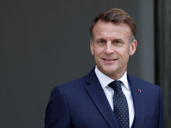 ماكرون يتمسك برقابة دولية آمنة على الذكاء الاصطناعي