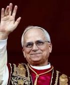 بابا الفاتيكان يقضي عطلة عيد الاستقلال الأمريكي في جزيرة لامبيدوزا الإيطالية