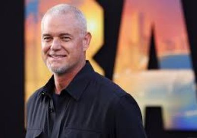 وفاة الممثل إريك داين المعروف بدوره في مسلسل جرايز أناتومي عن 53 عاما