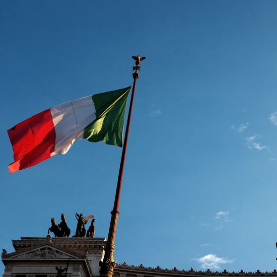 الدين الوطني الإيطالي يسجل 3.1 تريليون يورو