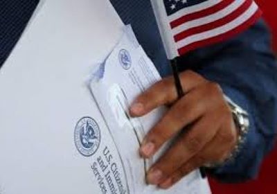 إدارة ترامب تقترح لائحة قد تعلق تصاريح العمل لطالبي اللجوء