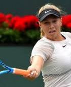 بيجولا تنتفض وتفوز على أنيسيموفا في قبل نهائي بطولة دبي للتنس