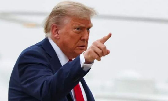 ترامب يتحدى قرار المحكمة العليا ويفرض رسومًا جمركية