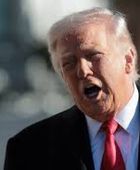 ترامب يتعهد بإرسال سفينة مستشفى إلى غرينلاند