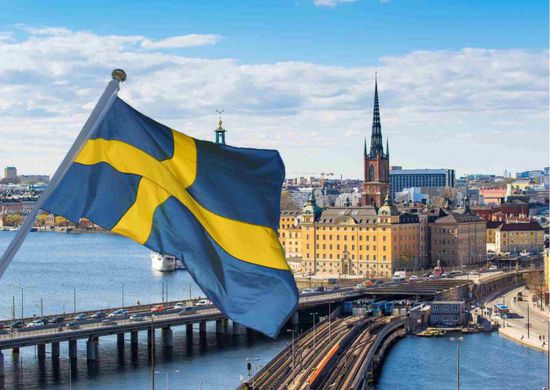 السويد تدرس الانضمام لمنطقة اليورو لمواجهة تقلبات الكرونة
