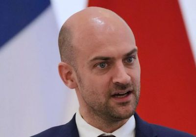 الخارجية الفرنسية: سنستدعي السفير الأمريكي لدي باريس